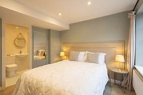 Host Stay The Coachman s House