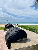 Oceanfront Condo on Seven Mile Beach