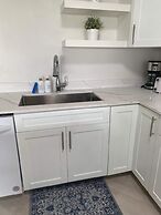 Oceanfront Condo on Seven Mile Beach