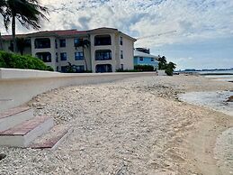 Oceanfront Condo on Seven Mile Beach