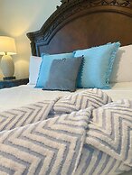 Oceanfront Condo on Seven Mile Beach