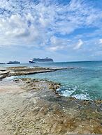 Oceanfront Condo on Seven Mile Beach