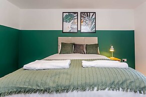 Host Stay Whinney Hill