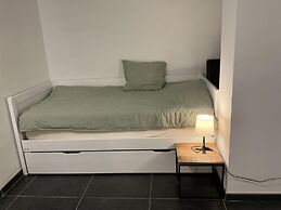 Holiday Home for 4 in Diest With Parking