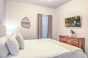 Amazing 5BD Family Townhouse at Paradiso Grande