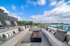 Allure 102 2 Bedroom Apts