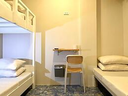 CHILL OUT HOSTEL BORACAY