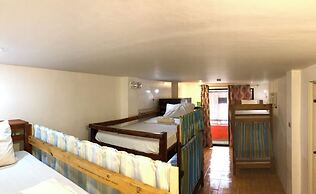 CHILL OUT HOSTEL BORACAY