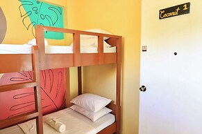 CHILL OUT HOSTEL BORACAY