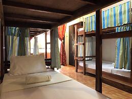 CHILL OUT HOSTEL BORACAY