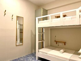 CHILL OUT HOSTEL BORACAY