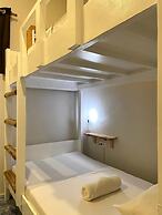 CHILL OUT HOSTEL BORACAY