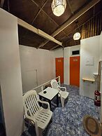 CHILL OUT HOSTEL BORACAY