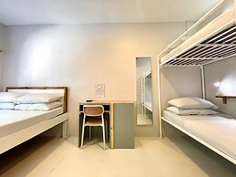 CHILL OUT HOSTEL BORACAY