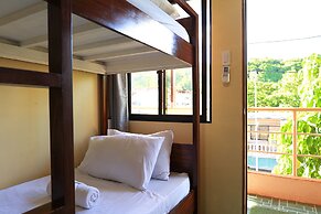 CHILL OUT HOSTEL BORACAY