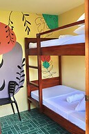 CHILL OUT HOSTEL BORACAY