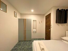 CHILL OUT HOSTEL BORACAY