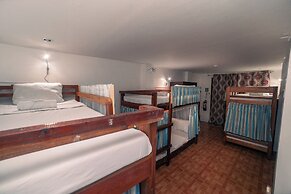 CHILL OUT HOSTEL BORACAY