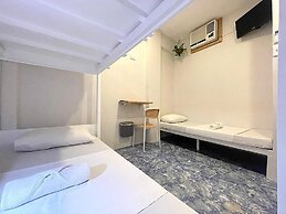 CHILL OUT HOSTEL BORACAY
