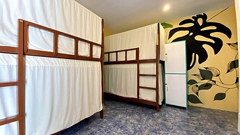 CHILL OUT HOSTEL BORACAY