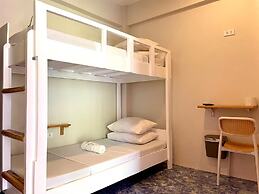 CHILL OUT HOSTEL BORACAY