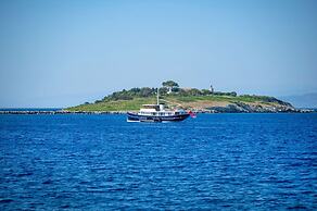 Corfu Apt in Gaios With 1 Bedrooms and 1 Bathrooms