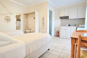 Corfu Apt in Gaios With 1 Bedrooms and 1 Bathrooms