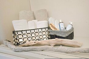 Corfu Apt in Gaios With 1 Bedrooms and 1 Bathrooms