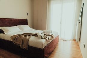 MGM Residencies - Louizis Riankour