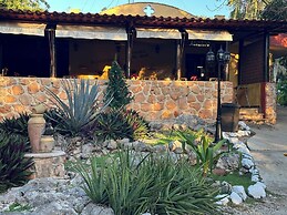 The Pickled Onion  B&B and Restaurant Uxmal