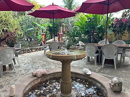 The Pickled Onion  B&B and Restaurant Uxmal