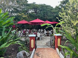 The Pickled Onion  B&B and Restaurant Uxmal