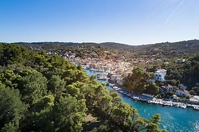 Lefkas Apt in Gaios With 1 Bedrooms and 1 Bathrooms