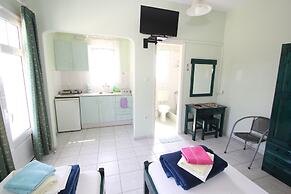 Pelagos Studios by Frangki