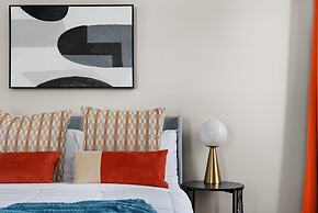 Charming Modern Retreat in Austin