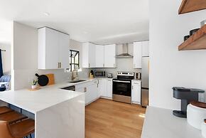 Charming Modern Retreat in Austin