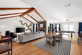 Charming Modern Retreat in Austin