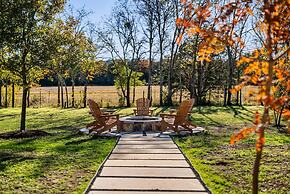 Charming Modern Retreat in Austin