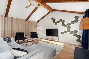 Charming Modern Retreat in Austin