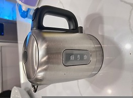 Stylish Midtown Home w Rooftop Views by Silverx