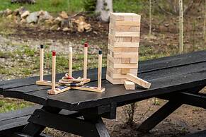 Serene Retreat Amazing Views Hottub Sauna Xbox