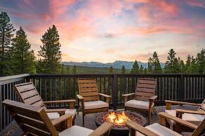 Serene Retreat Amazing Views Hottub Sauna Xbox