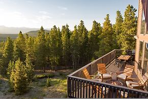 Serene Retreat Amazing Views Hottub Sauna Xbox