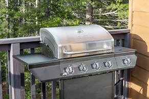 Serene Retreat Amazing Views Hottub Sauna Xbox