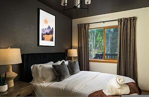 Serene Retreat Amazing Views Hottub Sauna Xbox