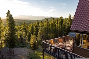 Serene Retreat Amazing Views Hottub Sauna Xbox