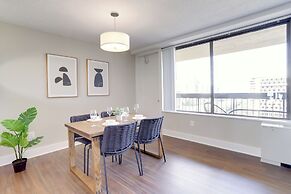 Crystal City Modern Apt w Gym