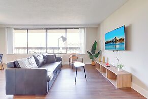 Crystal City Modern Apt w Gym