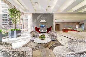 Crystal City Modern Apt w Gym