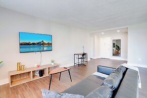 Crystal City Modern Apt w Gym